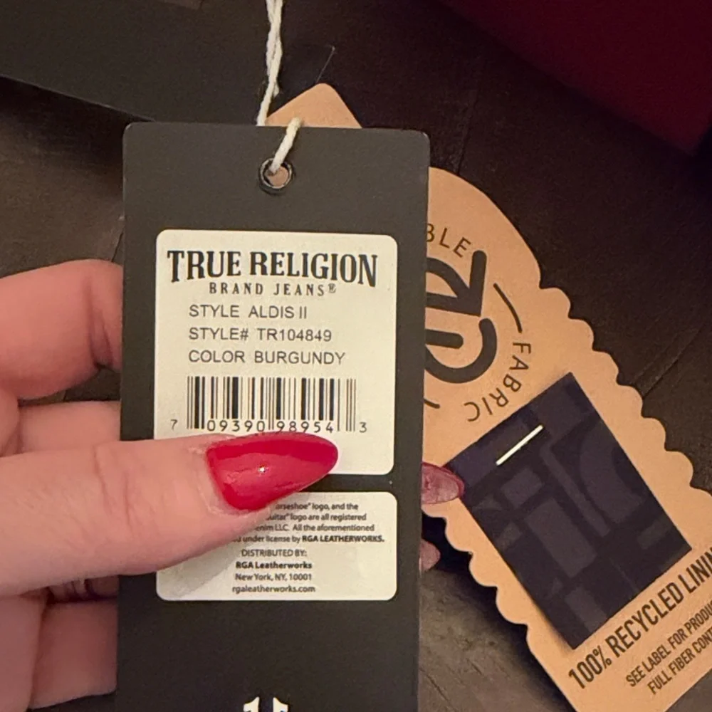 True Religion Unisex Burgundy Toiletry Bag